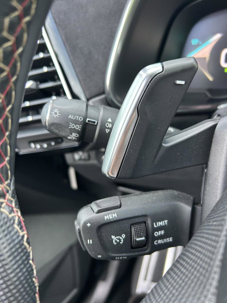 Vehicle Image 36
