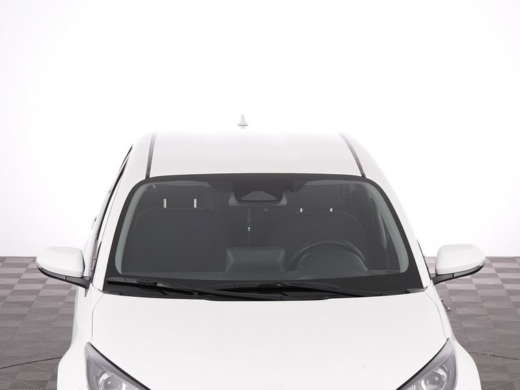 Vehicle Image 32