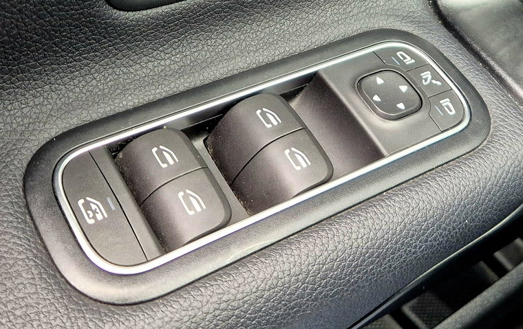 Vehicle Image 31