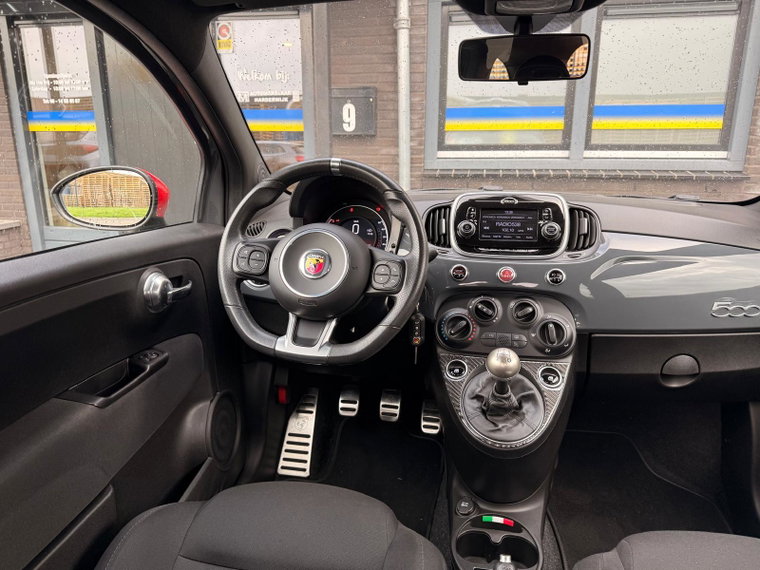 Vehicle Image 21