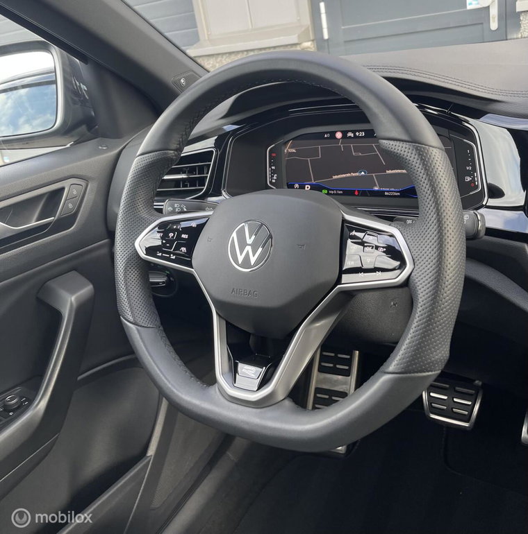 Vehicle Image 40