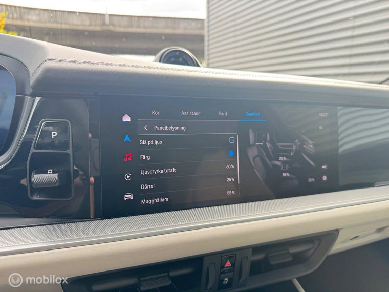 Vehicle Image 35