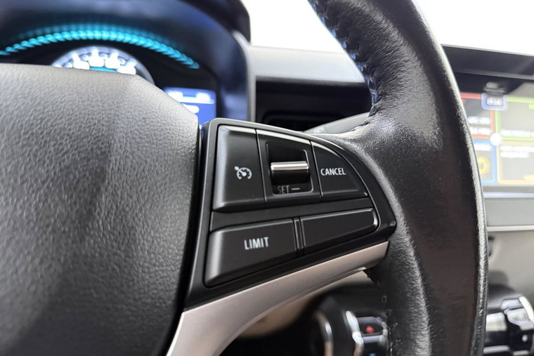 Vehicle Image 19