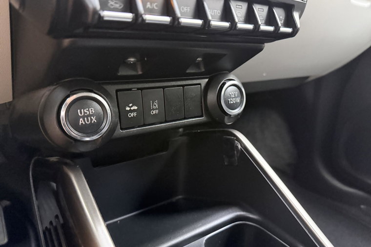 Vehicle Image 23