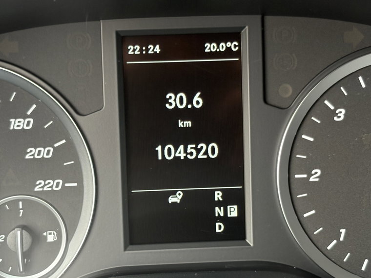 Vehicle Image 25