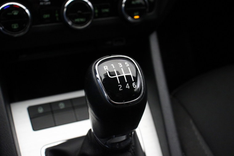Vehicle Image 24