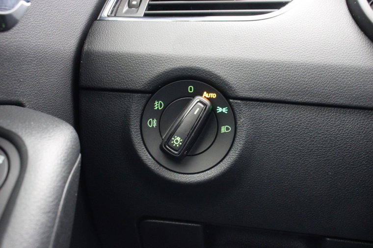 Vehicle Image 26