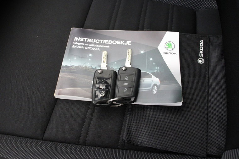 Vehicle Image 27