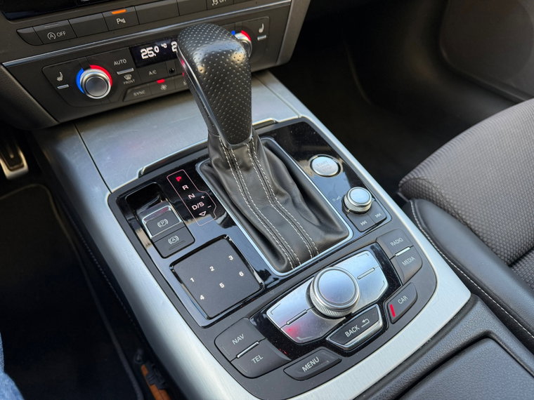 Vehicle Image 45