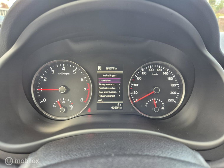 Vehicle Image 35