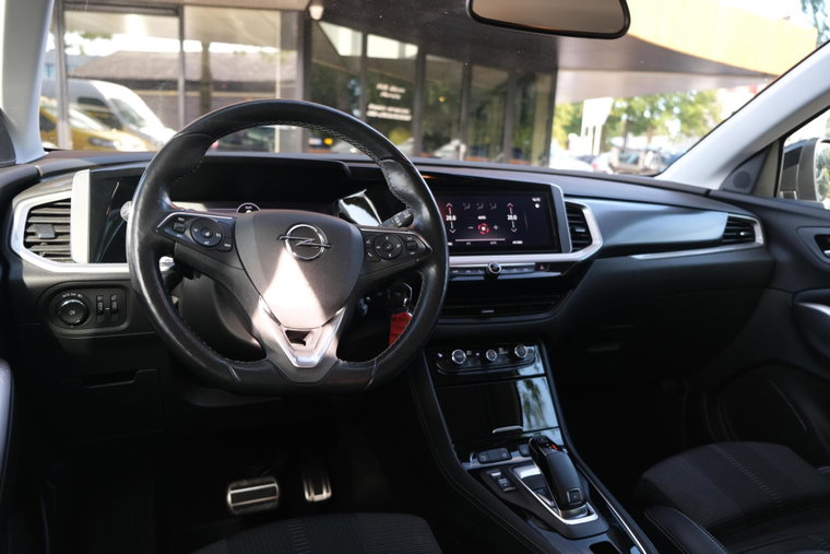 Vehicle Image 40