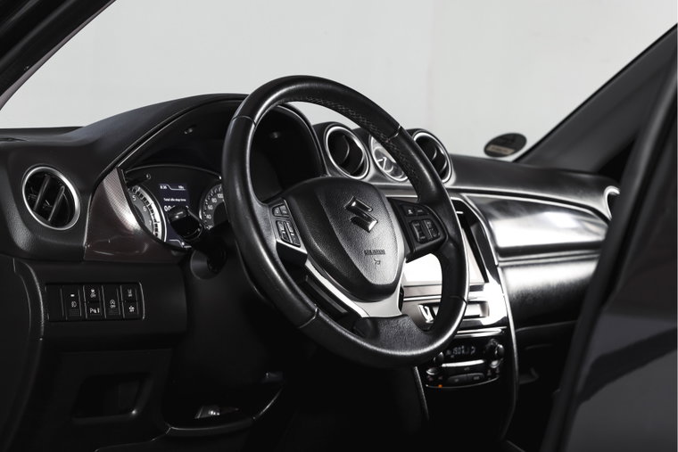 Vehicle Image 14