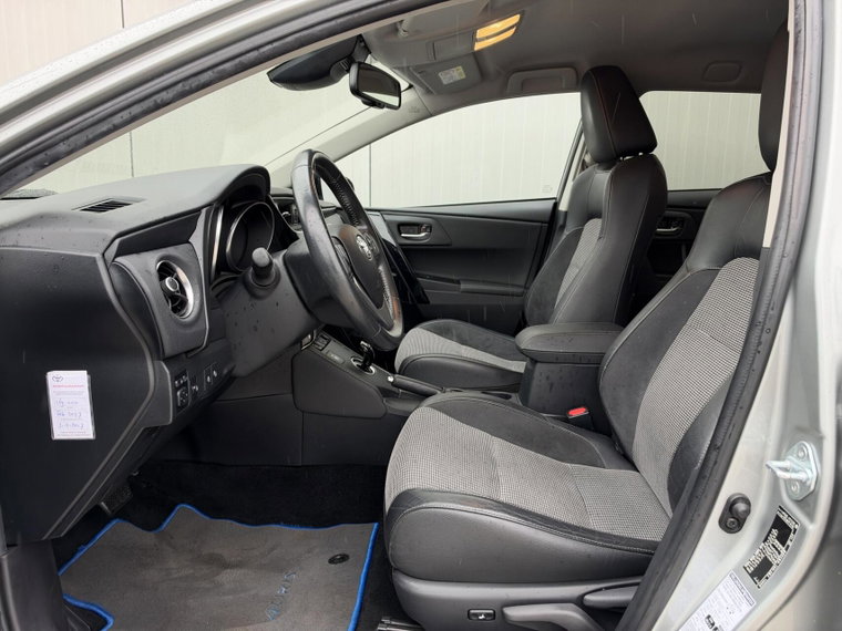 Vehicle Image 19
