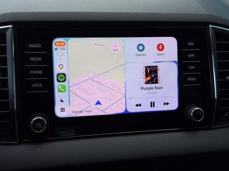 Vehicle Image 11