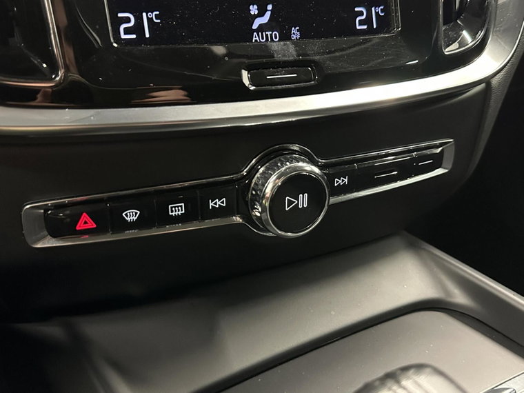 Vehicle Image 40