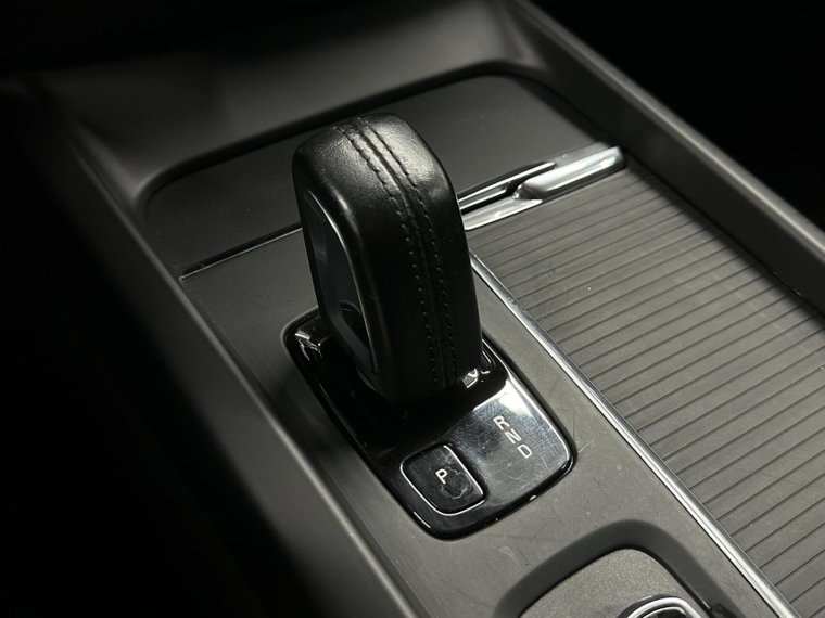 Vehicle Image 42