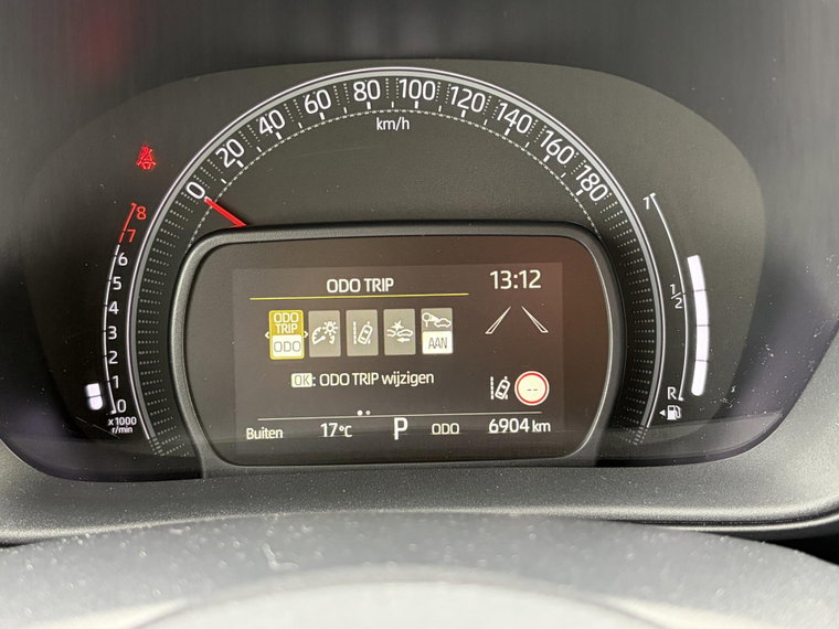 Vehicle Image 22