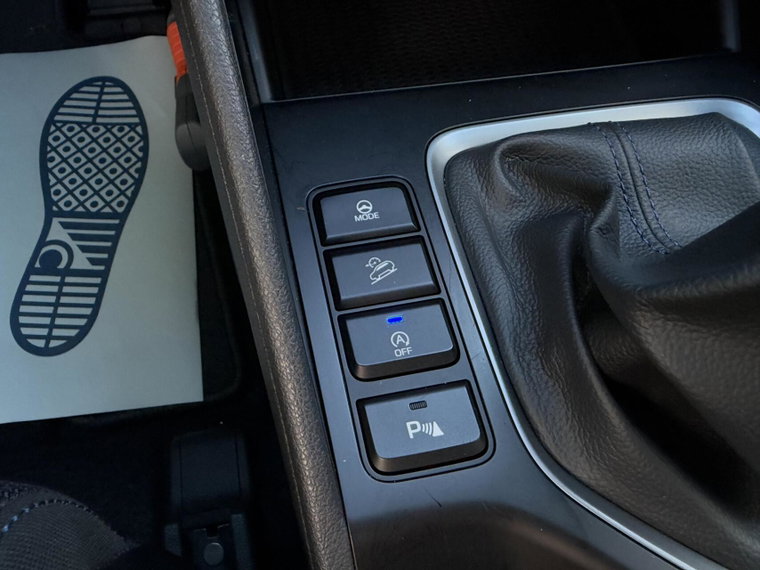 Vehicle Image 24