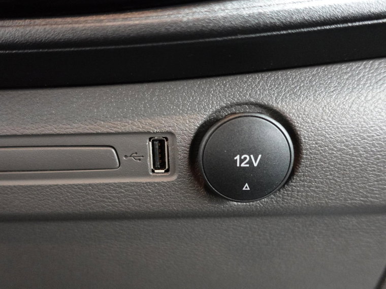 Vehicle Image 24