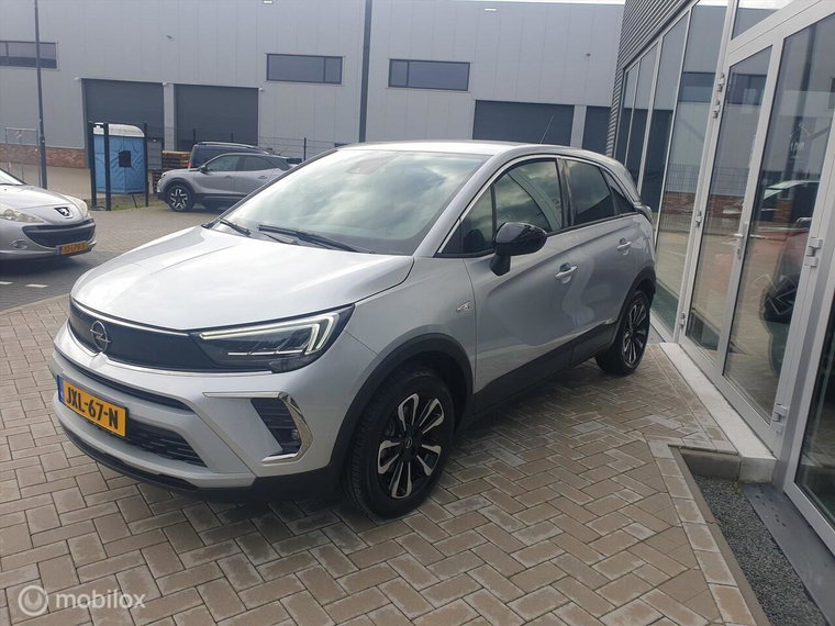Vehicle Image 16
