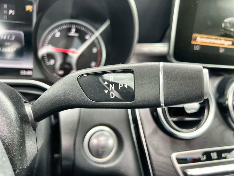 Vehicle Image 27