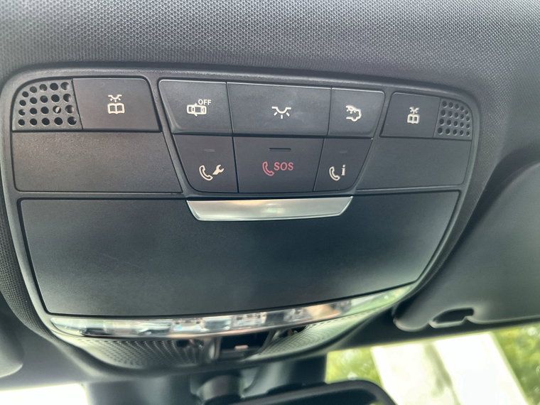 Vehicle Image 33