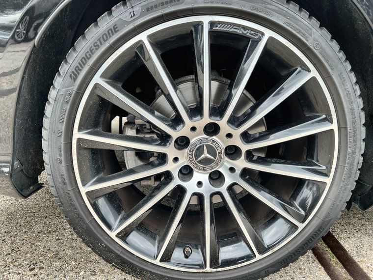 Vehicle Image 36