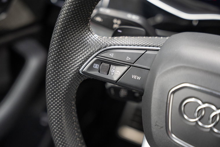 Vehicle Image 37
