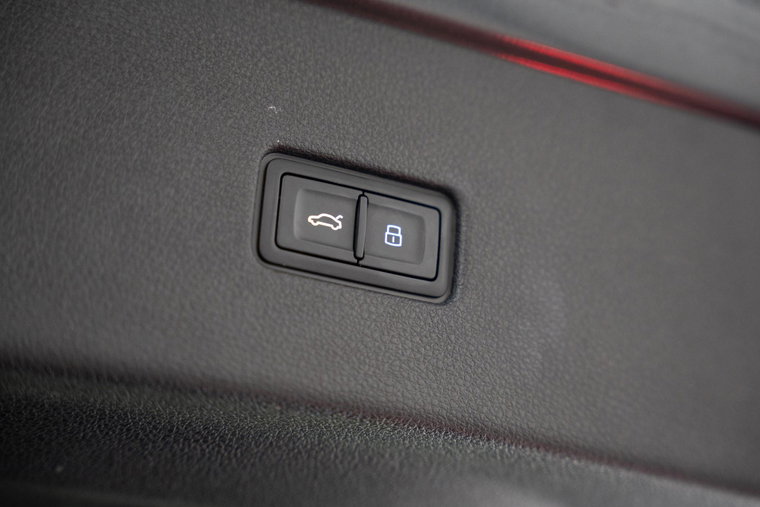 Vehicle Image 45