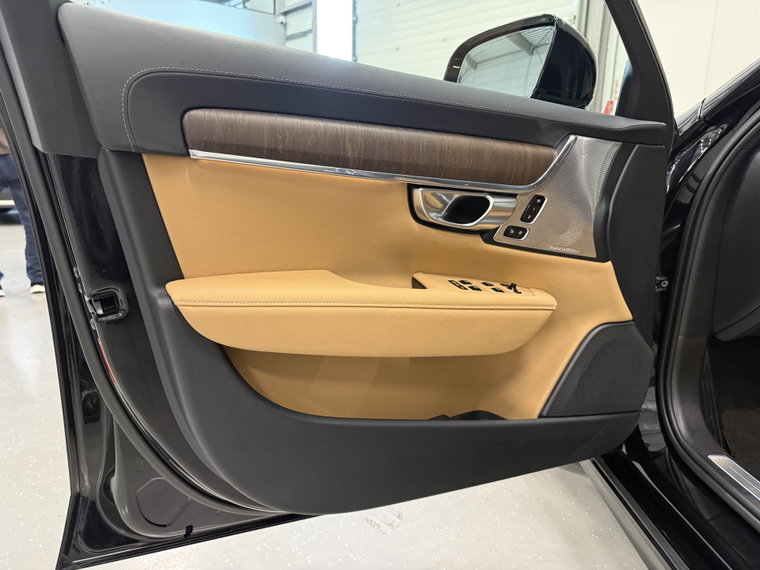 Vehicle Image 45