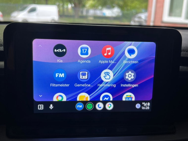 Vehicle Image 11