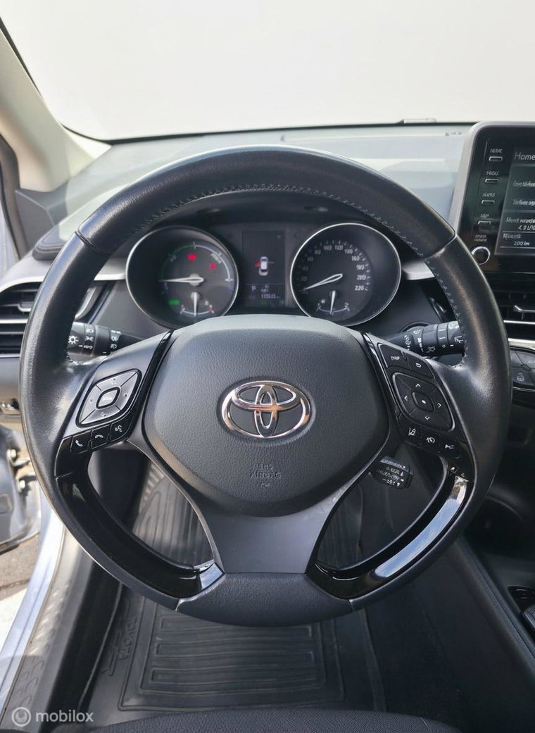 Vehicle Image 18
