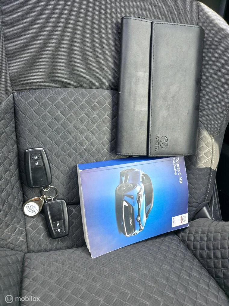 Vehicle Image 21
