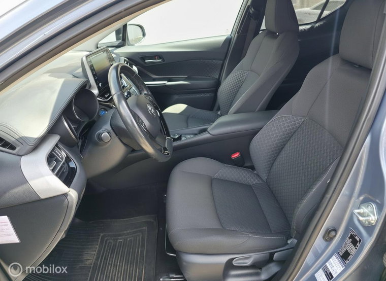 Vehicle Image 11