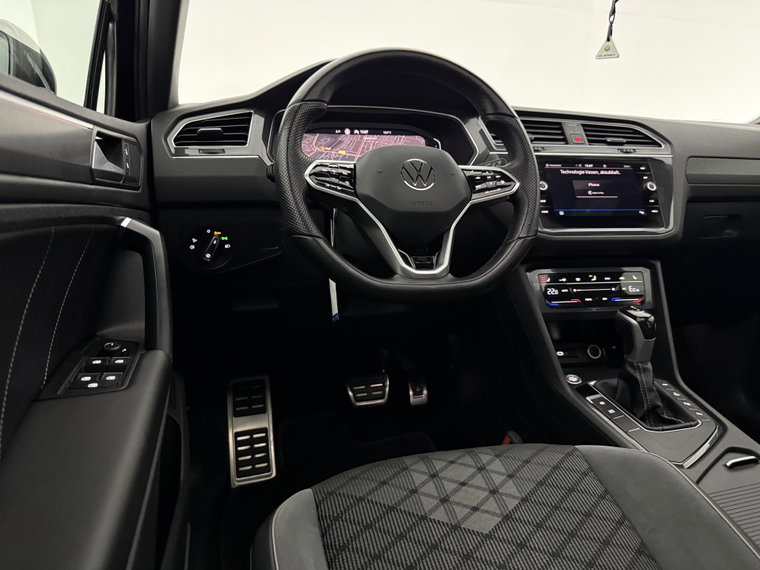 Vehicle Image 40