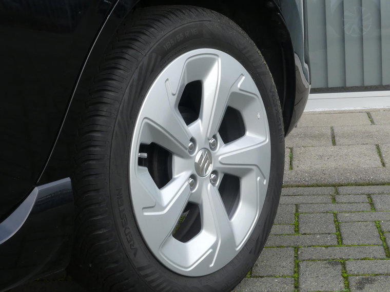 Vehicle Image 21