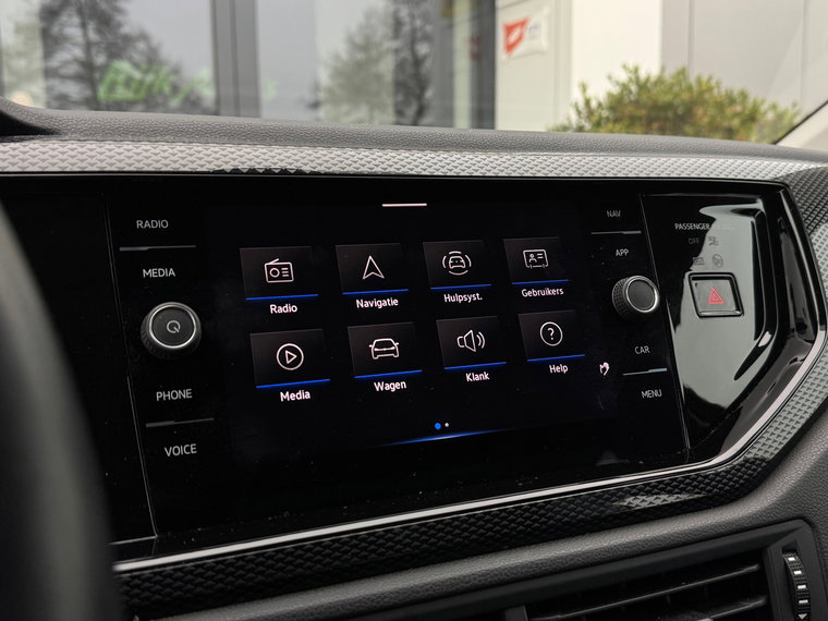 Vehicle Image 35