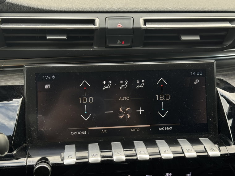 Vehicle Image 28