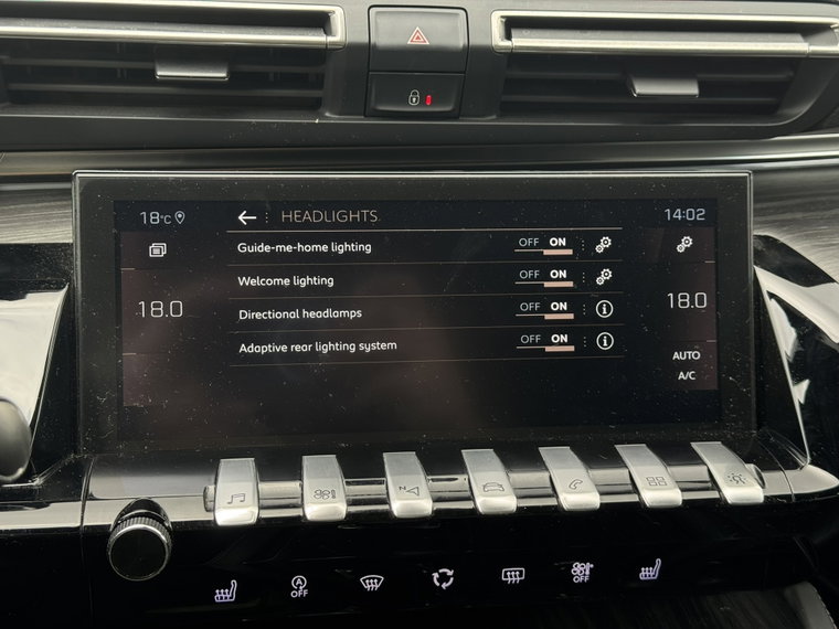 Vehicle Image 32