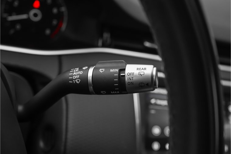 Vehicle Image 35