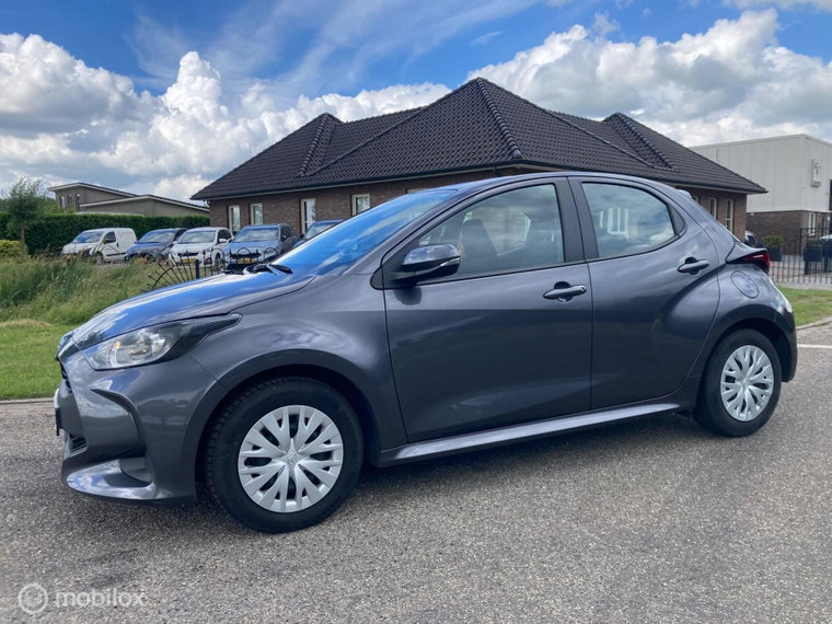 Vehicle Image 11