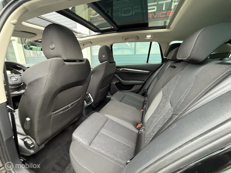 Vehicle Image 45