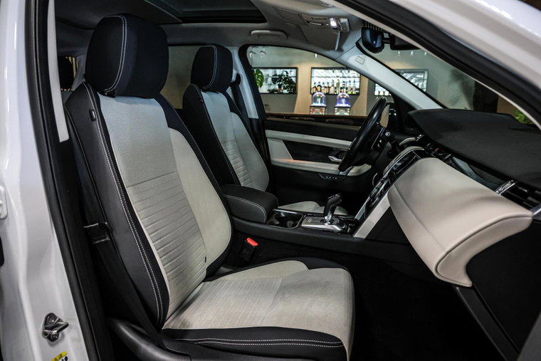 Vehicle Image 20