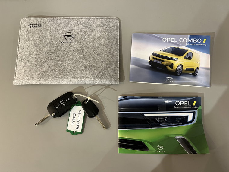 Vehicle Image 22