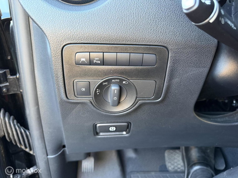Vehicle Image 27