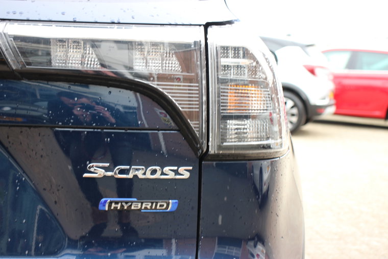 Vehicle Image 16