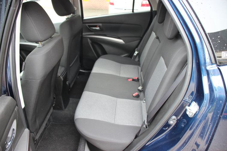Vehicle Image 10