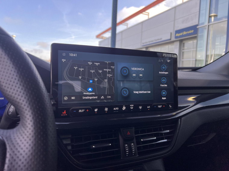 Vehicle Image 22
