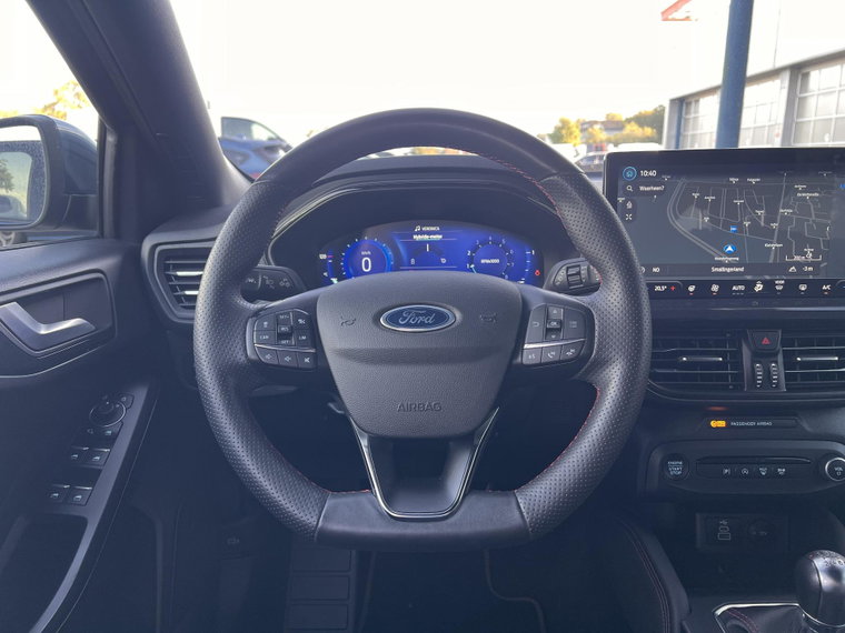 Vehicle Image 33