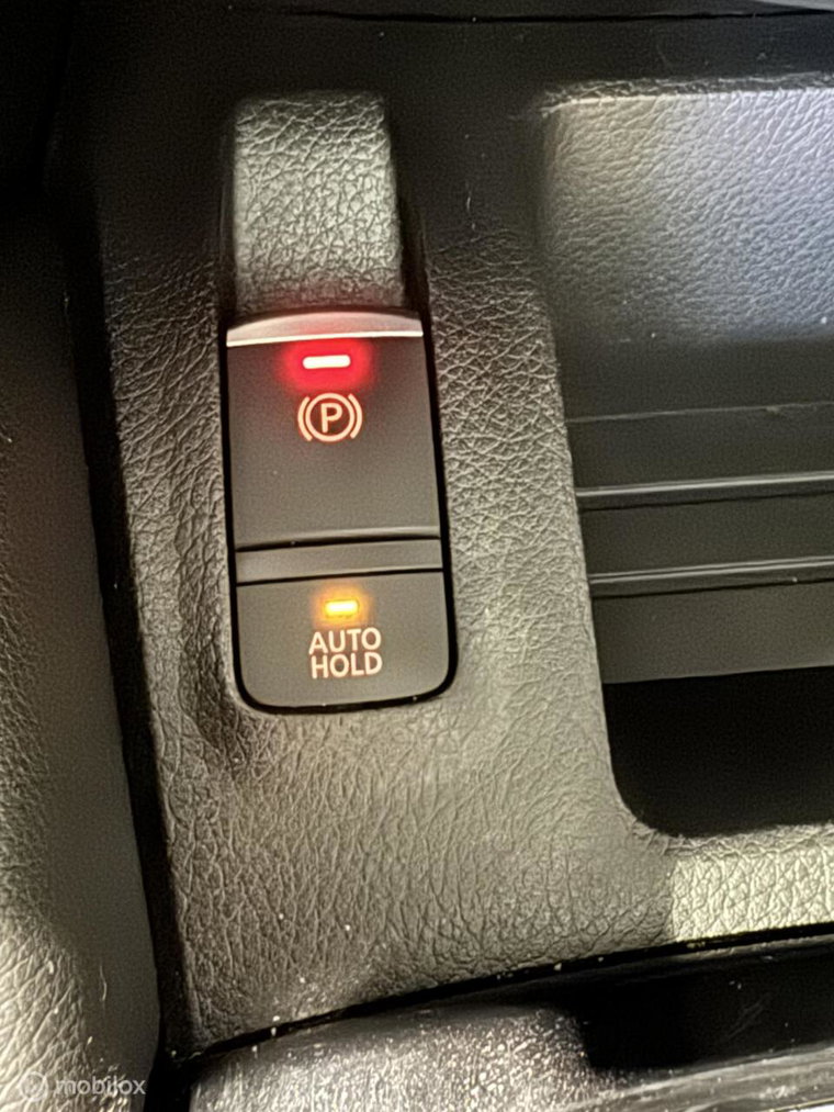 Vehicle Image 28